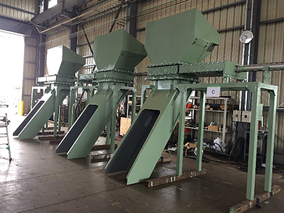 製缶機械加工品　コンベアシュート製作