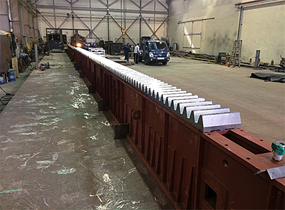 製缶及び機械加工品　ラックビーム・ヘッド・ラックギアー製作